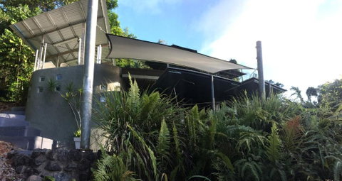 Earthship Daintree - Getaway Accommodation 4