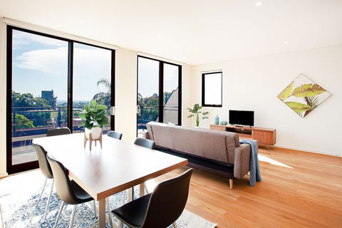 Crows Nest 8 - Getaway Accommodation 1