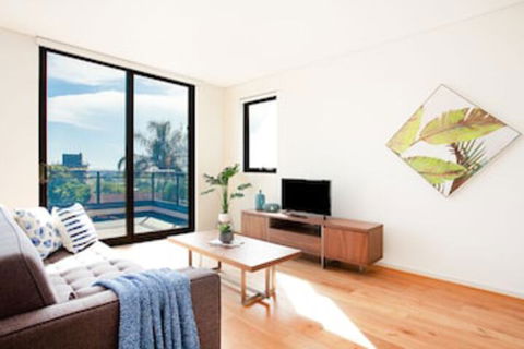Crows Nest 8 - Getaway Accommodation 0