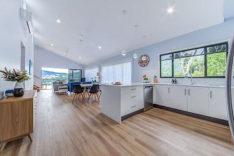 Hillside Haven Airlie Beach - Getaway Accommodation 0