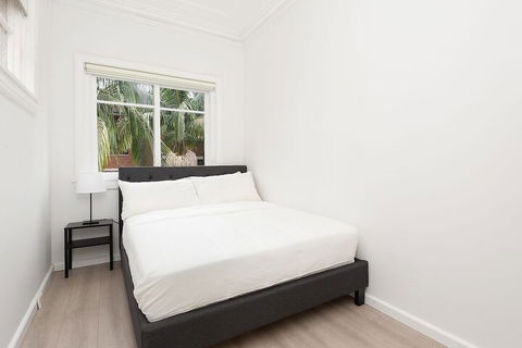 Newly Renovated Apt. Close To CBD Unit 1 - Getaway Accommodation 5