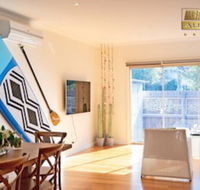 AUJOY 4 Bed Townhouse Glen Waverley - Getaway Accommodation