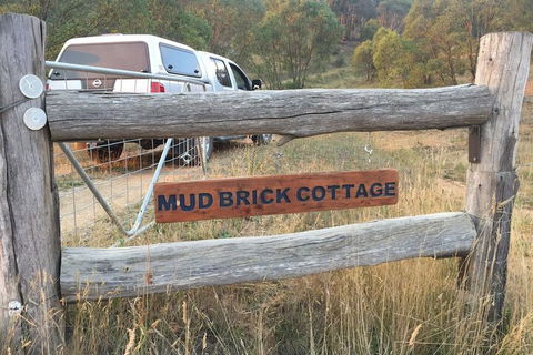 Mud Brick Cottage Cobungra - Getaway Accommodation 2