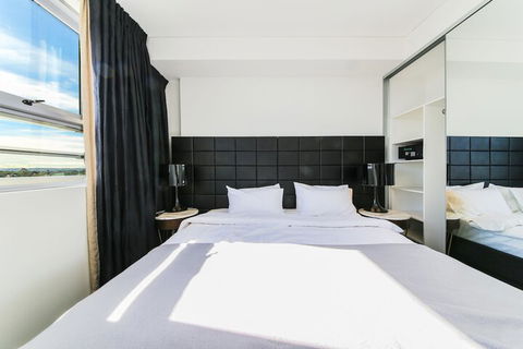 2 Bedroom Modern Apartment In Chatswood - Getaway Accommodation 4