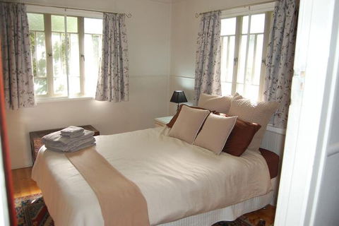 Boonah Cottage - Getaway Accommodation 5