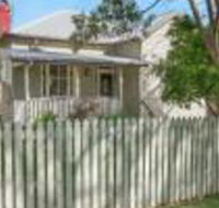 Ambiente Cottage Pet  Family Friendly - Getaway Accommodation