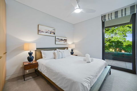 HomeHotel Ultra Luxurious 3 Bedroom Penthouse - Getaway Accommodation 4
