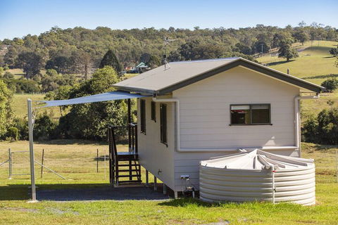 Valley Cabins By The Creek - Getaway Accommodation 2