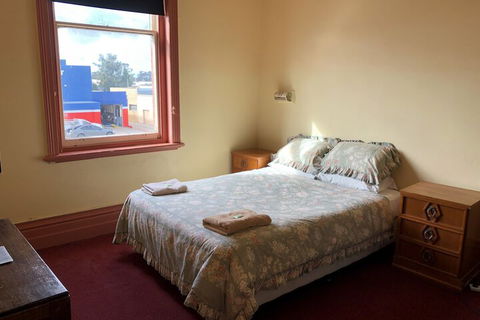 Royal Hotel - Getaway Accommodation 5