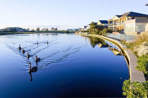104 Sanctuary Lake Donatella Retreat - Getaway Accommodation 2