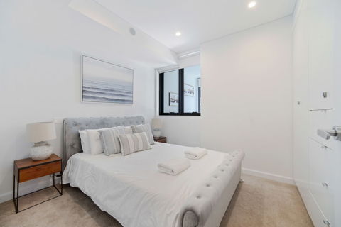 HomeHotel Brand New Ultra Luxe Apartment - Getaway Accommodation 6