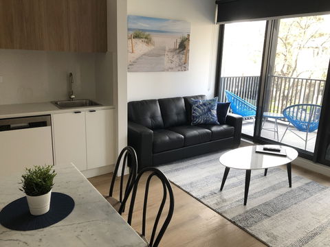 Q Squared Serviced Apartments - Getaway Accommodation 6