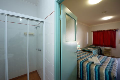 Lamington Hotel Motel - Getaway Accommodation 1