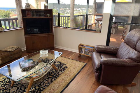 Oceans Islands & Whales - Getaway Accommodation 3