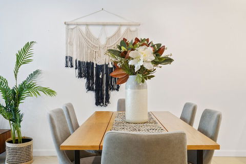 HomeHotel New & Walking To Shopping Super Clean - Getaway Accommodation 5