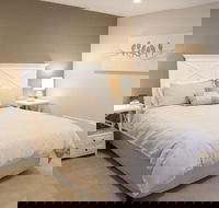 LA MER Centrally Located Free Wifi - Getaway Accommodation
