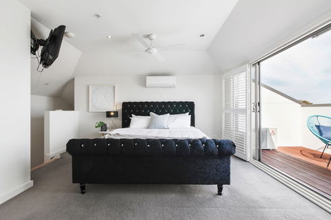 The Jetty Beach Apartment By Ready Set Host - Getaway Accommodation 5