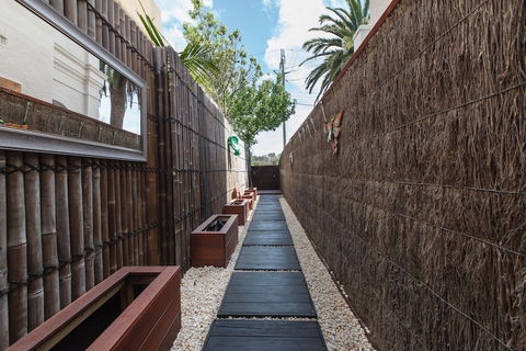 The Jetty Beach Apartment By Ready Set Host - Getaway Accommodation 0