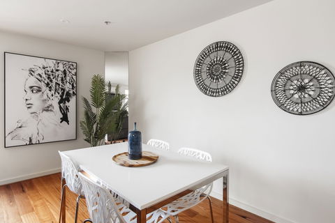 The Jetty Beach Apartment By Ready Set Host - Getaway Accommodation 4