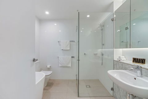 HomeHotel Boutique & Luxurious Apartment Super Clean - Getaway Accommodation 2