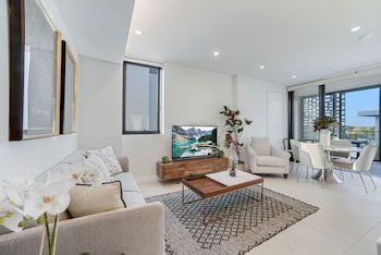HomeHotel Boutique & Luxurious Apartment Super Clean - Getaway Accommodation 6