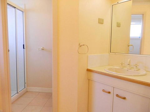 QUAYS 6 - Getaway Accommodation 7