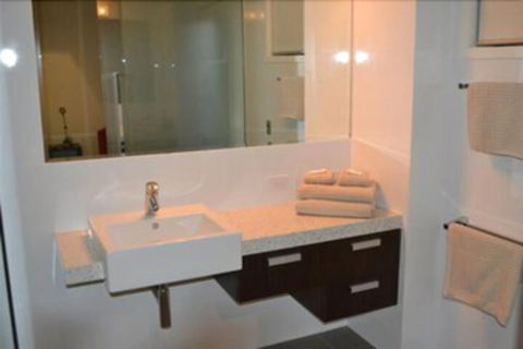 Bancroft Views Apartments - Getaway Accommodation 5