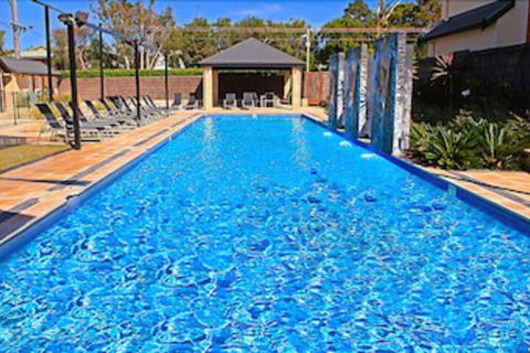 Regency Beach Club - Getaway Accommodation 2