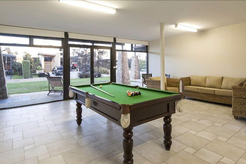 Regency Beach Club - Getaway Accommodation 5