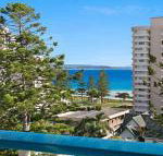 Border Terrace Unit 13 Large apartment walk to beaches  clubs - Getaway Accommodation