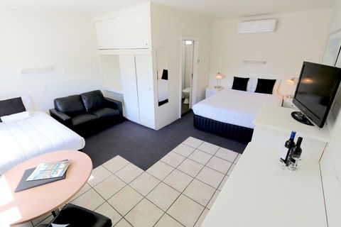 Harbour View Motel - Getaway Accommodation 5