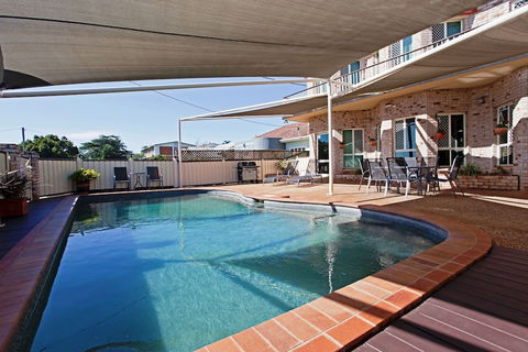 Highlander Motor Inn & Apartments - Getaway Accommodation 2