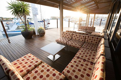 The Marina Hotel - Getaway Accommodation 4
