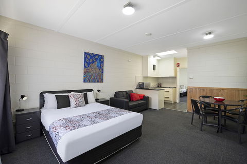 Hamilton Lakeside Motel - Getaway Accommodation 5