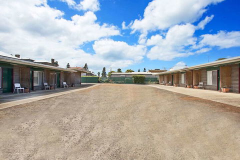 Econo Lodge Portland - Getaway Accommodation 1