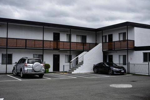 Hobart Tower Motel - Getaway Accommodation 1