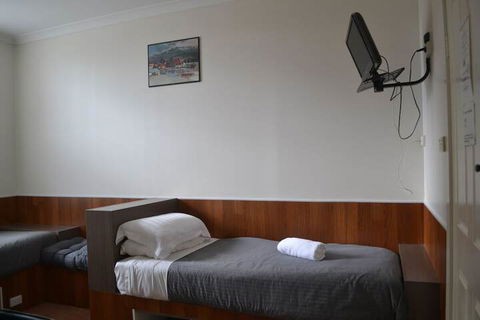 Hobart Tower Motel - Getaway Accommodation 3
