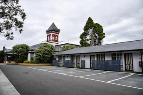 Hobart Tower Motel - Getaway Accommodation 0