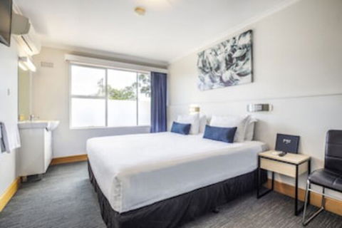 Nightcap At Carlyle Hotel - Getaway Accommodation 0