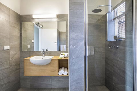 Nightcap At Carlyle Hotel - Getaway Accommodation 5