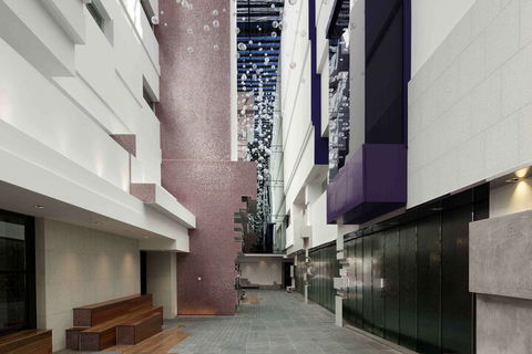 The Sebel Melbourne Docklands Hotel - Getaway Accommodation 3