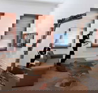 The Ikon Hotel - Getaway Accommodation