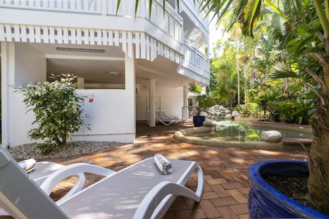 The White House Port Douglas - Getaway Accommodation 0