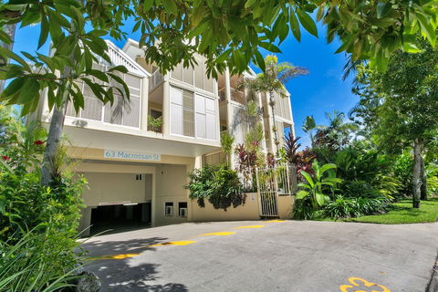 Port Douglas Apartments - Getaway Accommodation 3