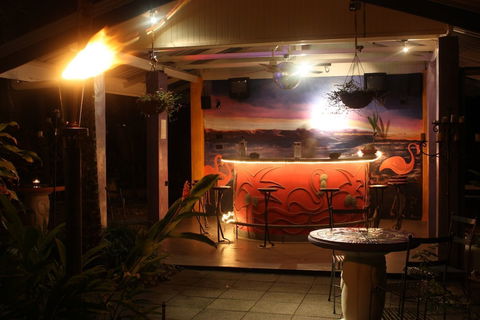 Pink Flamingo Resort - Getaway Accommodation 3