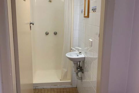 Burwood Bed And Breakfast - Getaway Accommodation 5