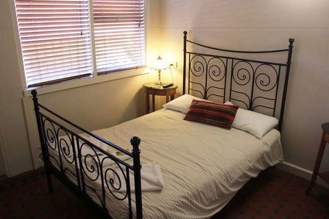 Burwood Bed And Breakfast - Getaway Accommodation 7