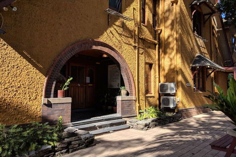 Burwood Bed And Breakfast - Getaway Accommodation 1