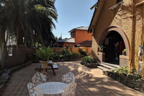 Burwood Bed And Breakfast - Getaway Accommodation 0