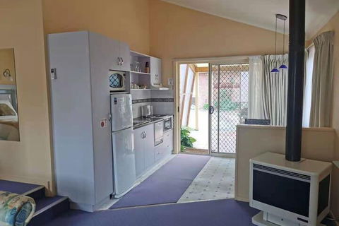 Cottages For Two - Getaway Accommodation 5